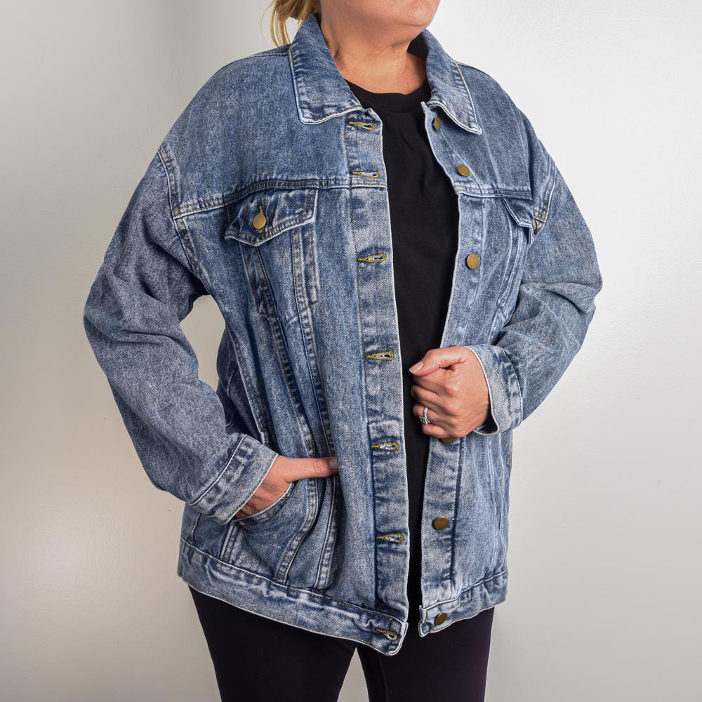 Custom Bridesmaid Oversized Denim Jacket With Name, Personalized Name Bridesmaid Denim Jacket, Custom Gift For Bridesmaid, Custom Bridal Party Gifts,
