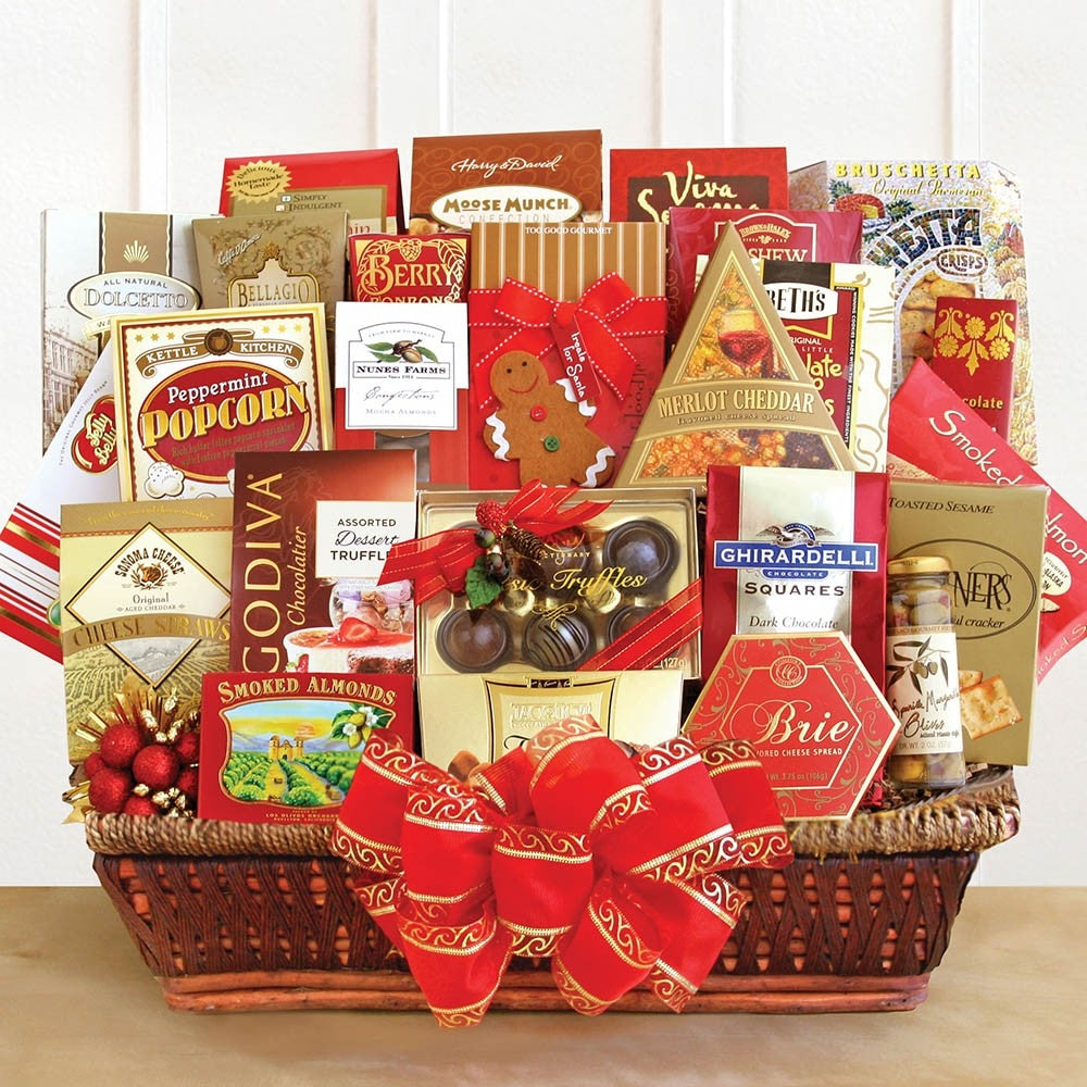 Seasonal Extravaganza: Holiday Gift Basket