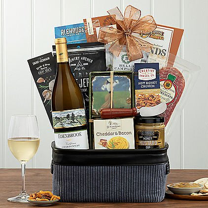 Hole In One Chardonnay: Golf & Wine Gift Basket