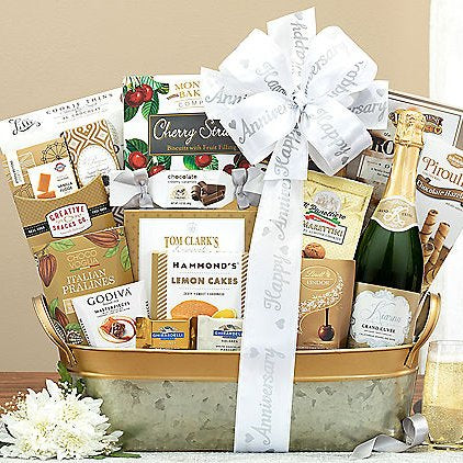 Sparkling Surprise: Anniversary Champagne Gift Basket