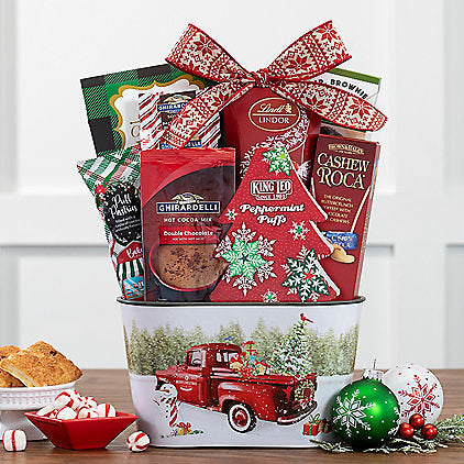 Nostalgic Christmas: Holiday Sweets Basket